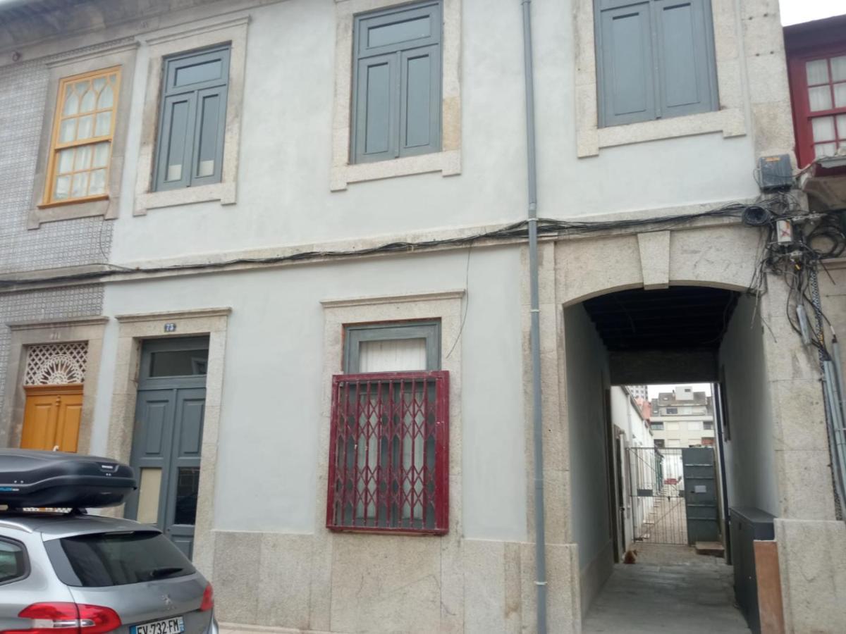Appartamento Luxury Studio With Amazing Terrace OOporto Esterno foto